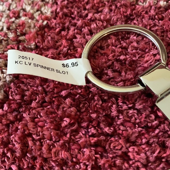 Las Vegas Cherries Jackpot Spinner Key Chain - Picture 3 of 4